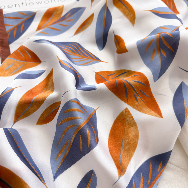 Luxury Brand Print 70cm Square - огляд і ціна Women Bags Branded
